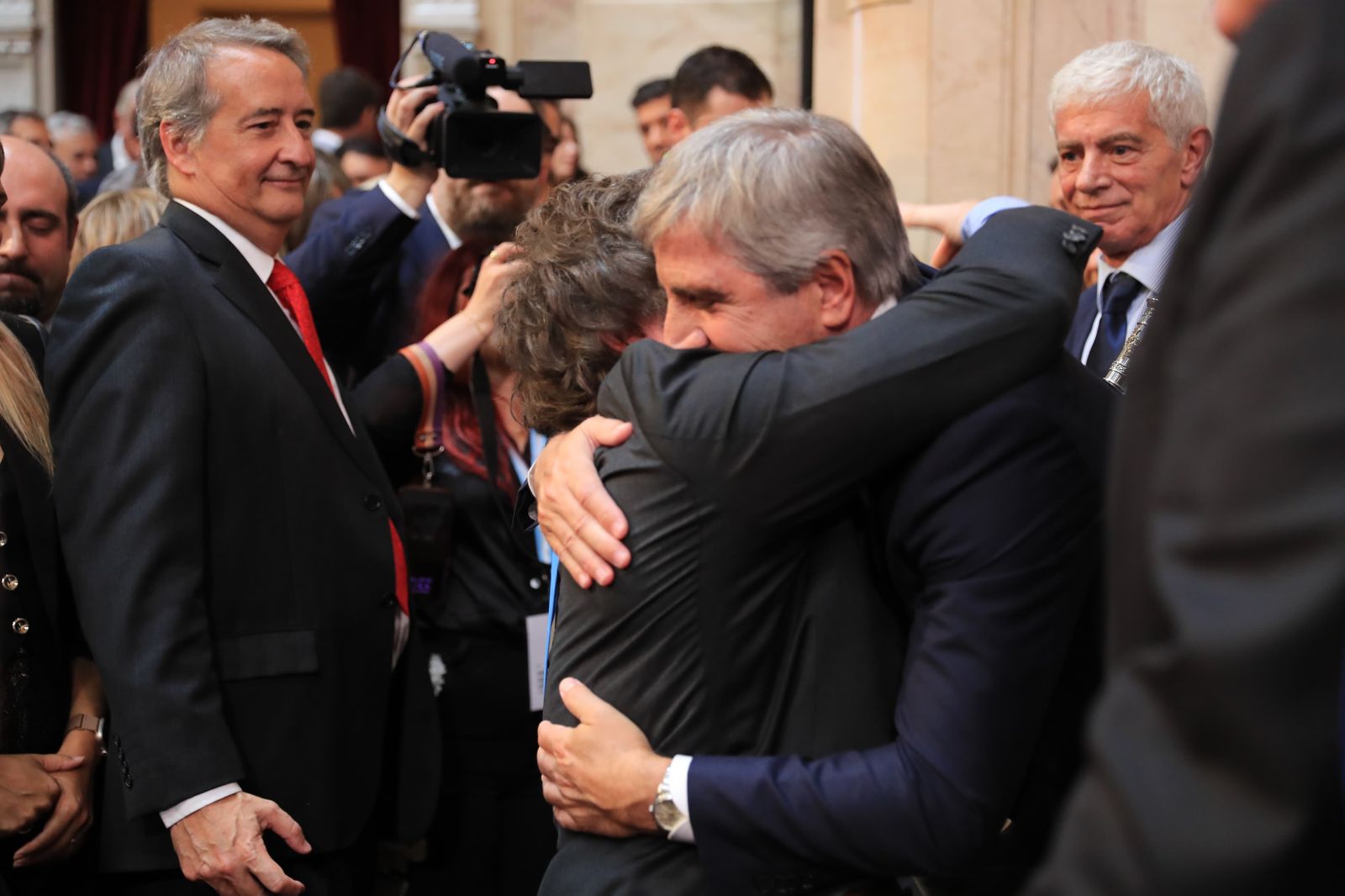 La deuda externa superó los u$s305.000 millones y alcanzó un récord histórico