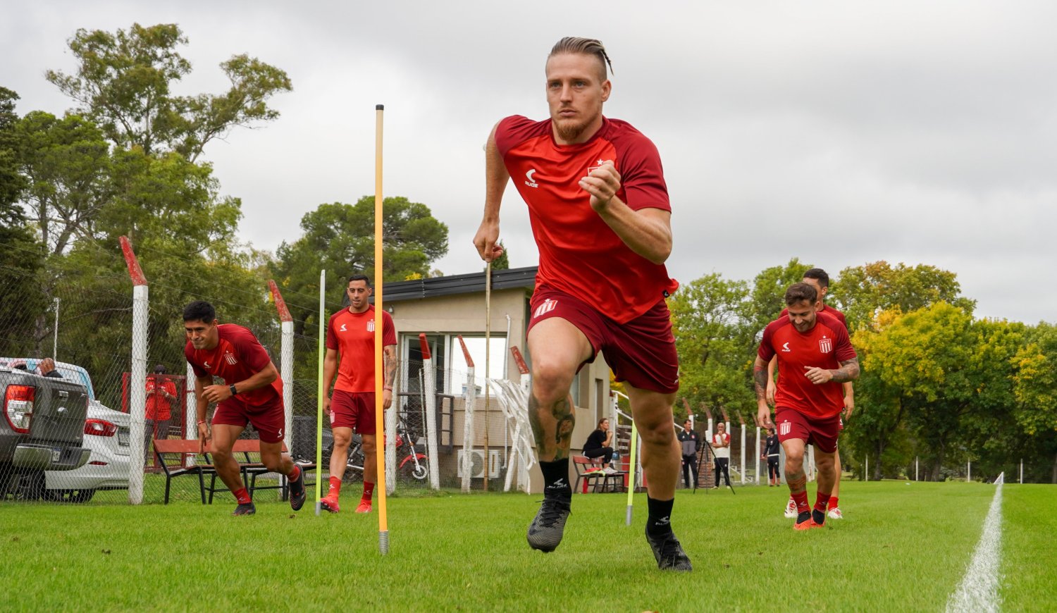 Cuenta regresiva en City Bell: Estudiantes define el equipo para el clásico