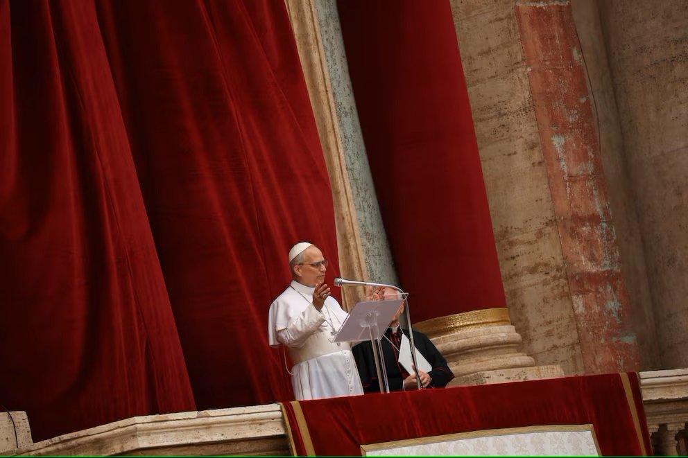 León XIV llamó a detener la guerra durante la oración Regina Coeli