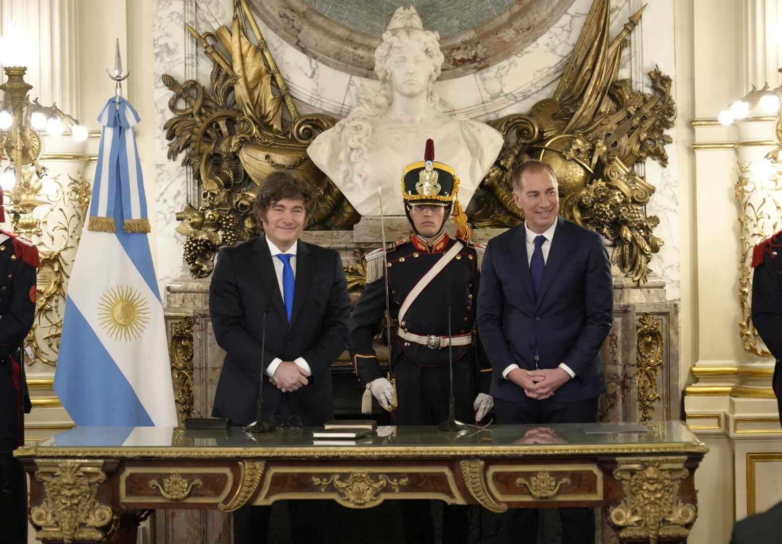 Santilli jur&oacute; como ministro del Interior de la Naci&oacute;n en medio de ruidos por la redefinici&oacute;n de la cartera