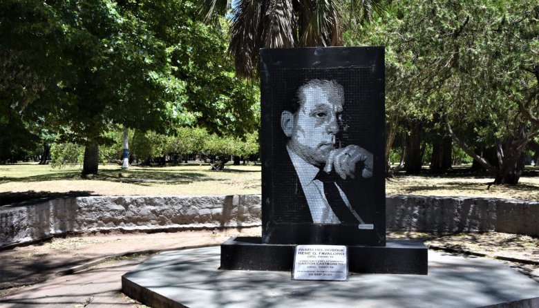 Lanzaron un circuito turístico en La Plata para revivir la historia de René Favaloro
