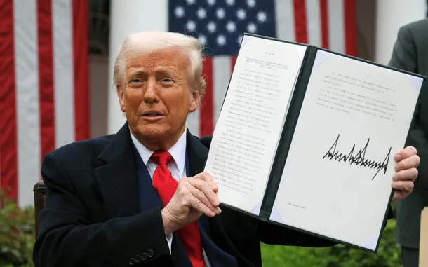 Donald Trump anunció un multimillonario recorte para la Universidad de Harvard