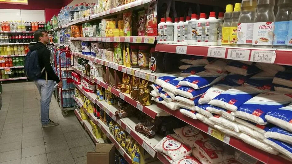 Según el INDEC, una familia necesita $1.149.353 por mes para no ser pobre