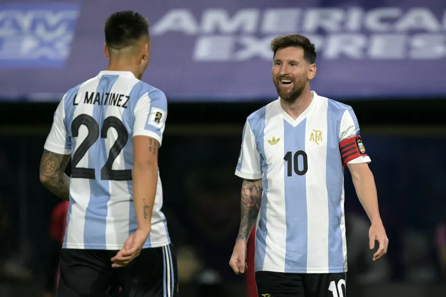 Con un golazo de Lautaro, Argentina cerró el 2024 con un triunfo y en lo más alto de las Eliminatorias