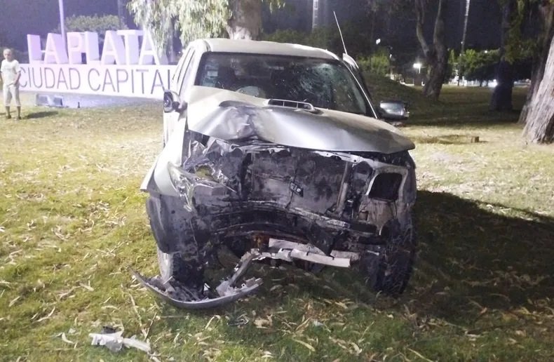 Dos graves accidentes dejaron coches destrozados y heridos