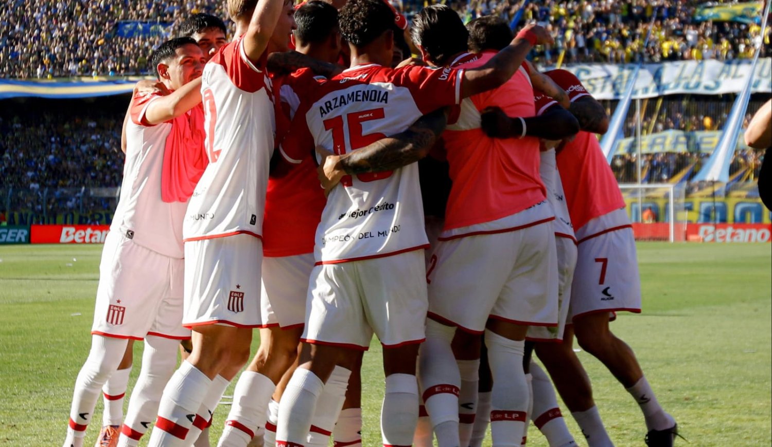 Estudiantes derrot&oacute; 1-0 a Rosario Central, avanz&oacute; a cuartos y dej&oacute; afuera al campe&oacute;n