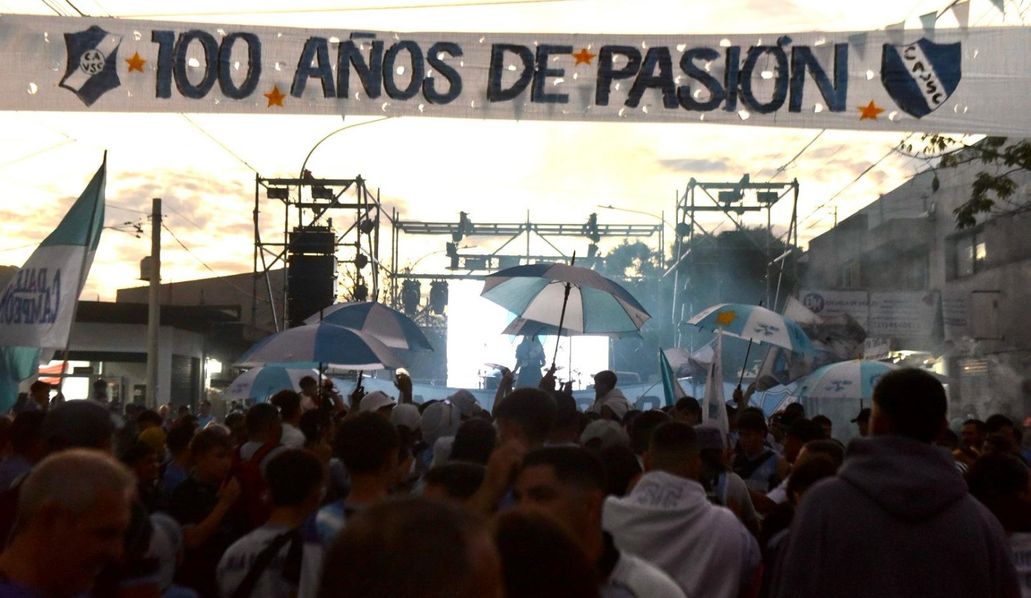 Villa San Carlos vivió un viernes inolvidable para celebrar sus 100 años