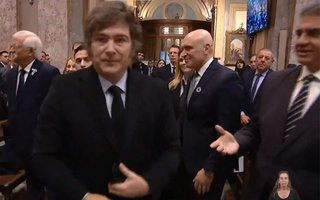 "Roma no paga traidores"