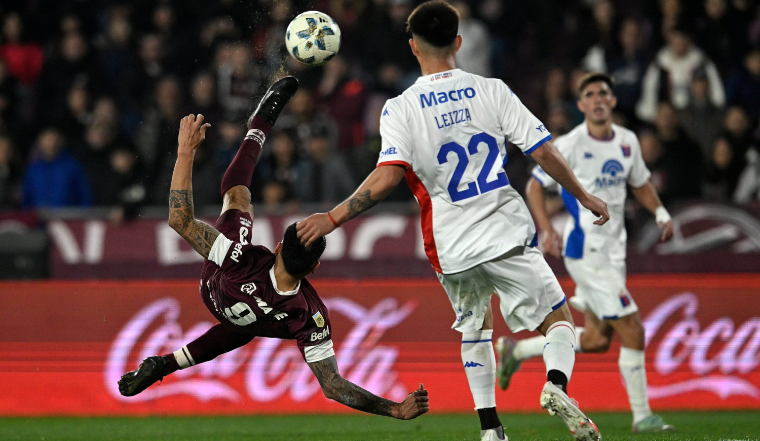 Lan&uacute;s y Tigre cierran los octavos y la Liga ya eval&uacute;a d&iacute;as y horarios para cuartos