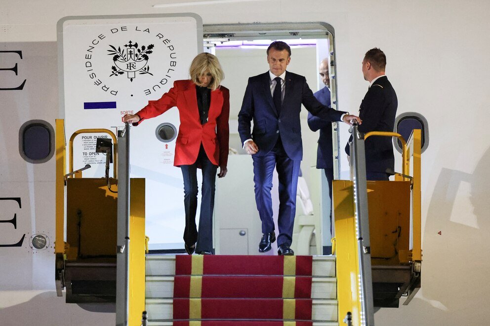 Macron negó haberse peleado con su mujer tras el escándalo en su llegada a Vietnam