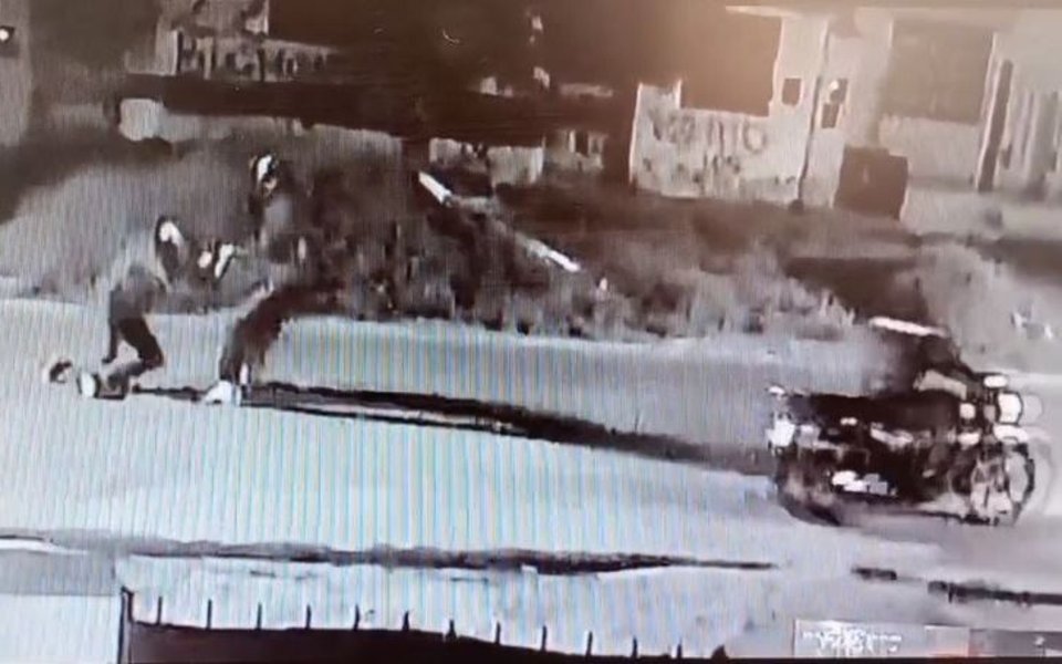 Salvaje ataque a un anciano en Los Hornos