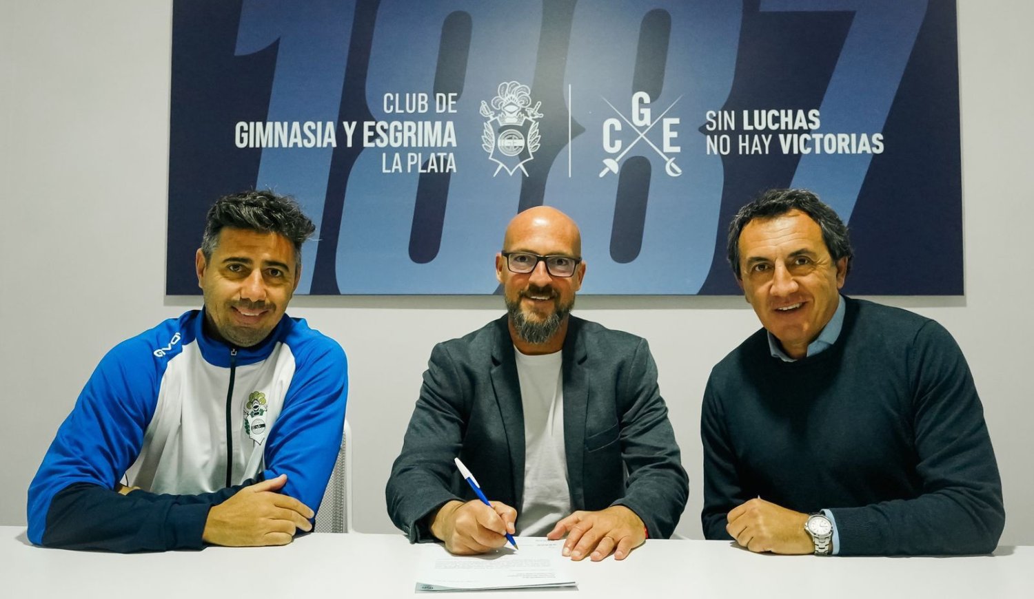 Orfila puso la firma y hoy dirigirá al plantel en el inicio de la pretemporada