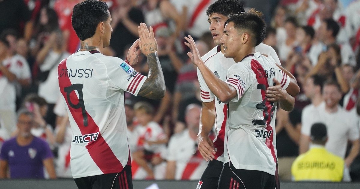 Con Coudet, River volvió a sonreír en el Monumental