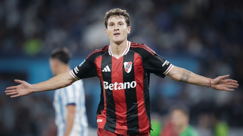 River venció a Racing en Avellaneda y mantiene su paso perfecto con Coudet