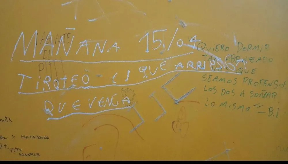 Temor en una escuela platense por un mensaje amenazante: “Mañana tiroteo”