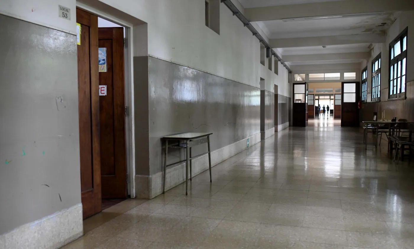 Amenazas de tiroteo en escuelas de La Plata: ¿cómo es el protocolo ante las denuncias y qué penas establece?