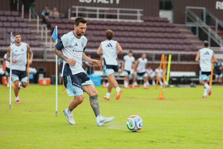 La Selección Argentina juega el último amistoso antes del Mundial
