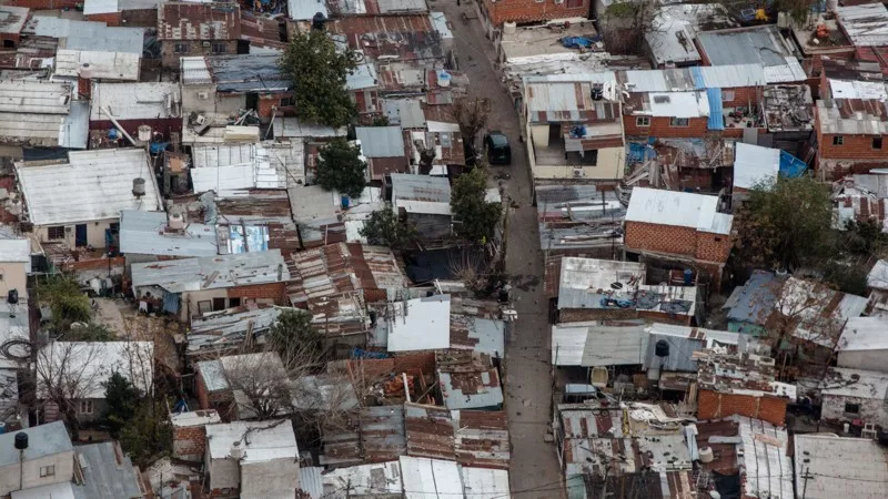 Un abismo detrás de la General Paz: la pobreza llega al 36,9% en el Conurbano