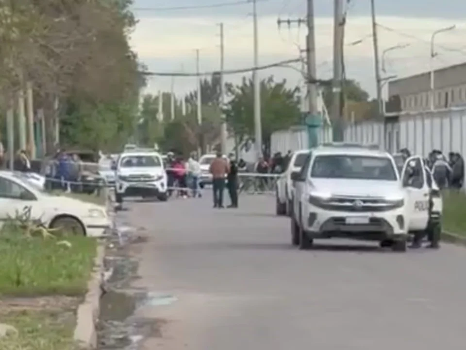 Estaba prófugo por el crimen de un agente penitenciario, se tiroteó con la Policía y se quitó la vida