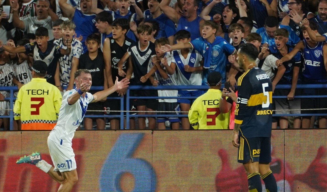 V&eacute;lez le dio otro golpe a Boca con un doblete de Pellegrini
