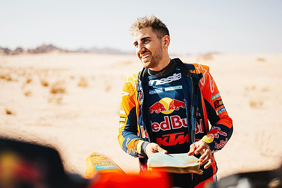 Benav&iacute;dez pasa al frente y su moto le apunta al t&iacute;tulo en el Dakar