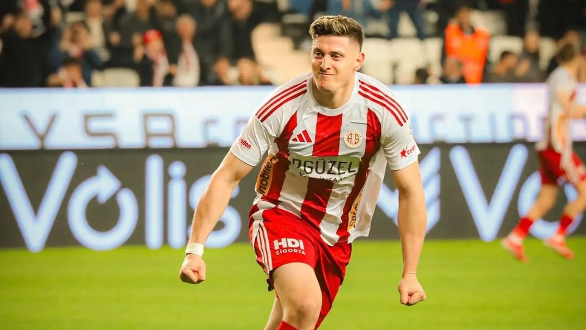 La llegada de Gaich y la salida de Alario reflot&oacute; viejos resquemores en Estudiantes