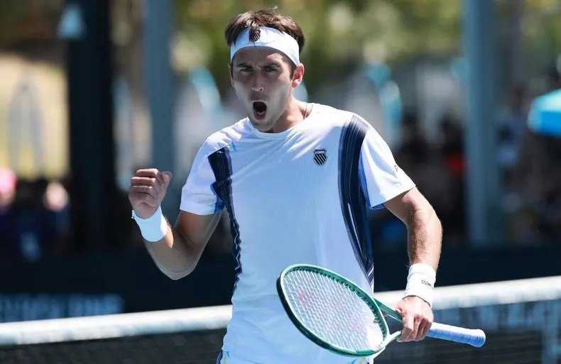 Tenis: Etcheverry pis&oacute; fuerte en la segunda ronda