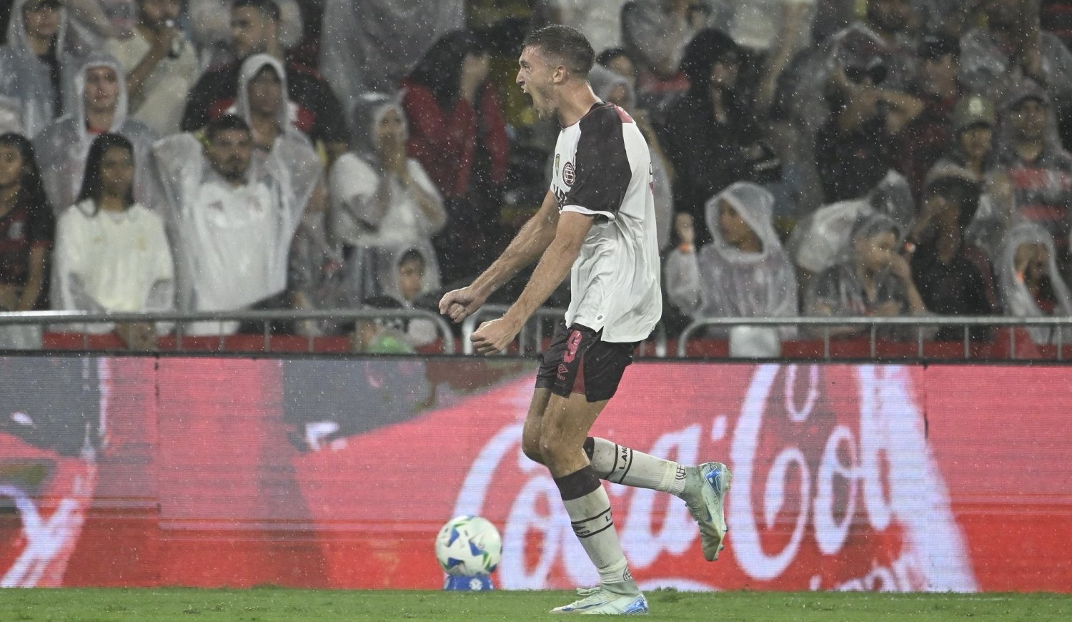 Lan&uacute;s venci&oacute; a Flamengo y se qued&oacute; con la Recopa Sudamericana