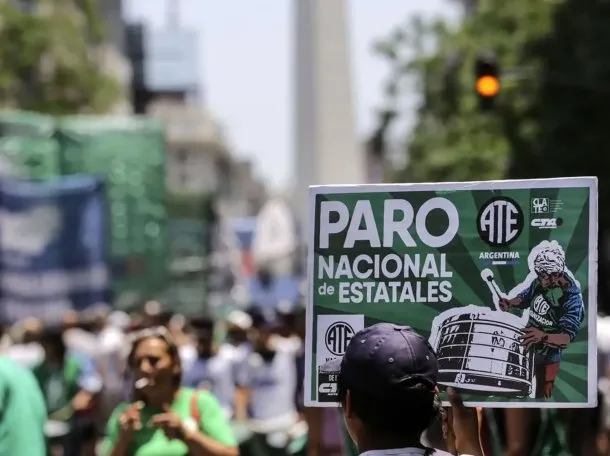 Estatales van al paro general en contra de la reforma laboral que impulsa el Gobierno: cu&aacute;ndo es la medida de fuerza
