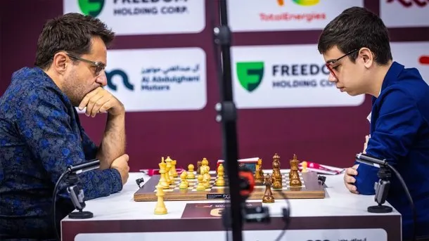 Faustino Oro sorprendi&oacute; al n&uacute;mero 20 del mundo y debut&oacute; con victoria en el Mundial de Ajedrez